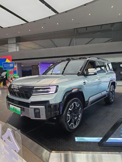 佛山137比亚迪方程豹硬派越野的爆款，英菲尼迪35周年与你共成长